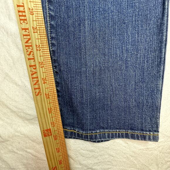 Classic Blue Women's Jeans - Picture 8 of 8